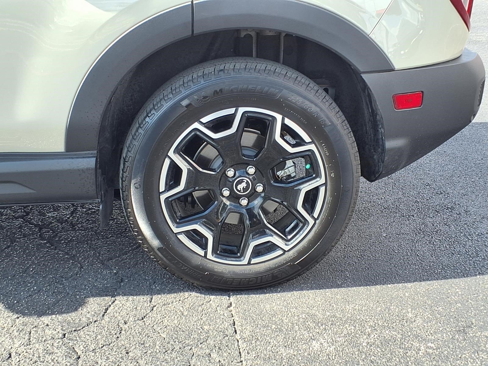 Certified 2025 Ford Bronco Sport Outer Banks w/ Outer Banks Tech Package+ AWD/4WD image 10