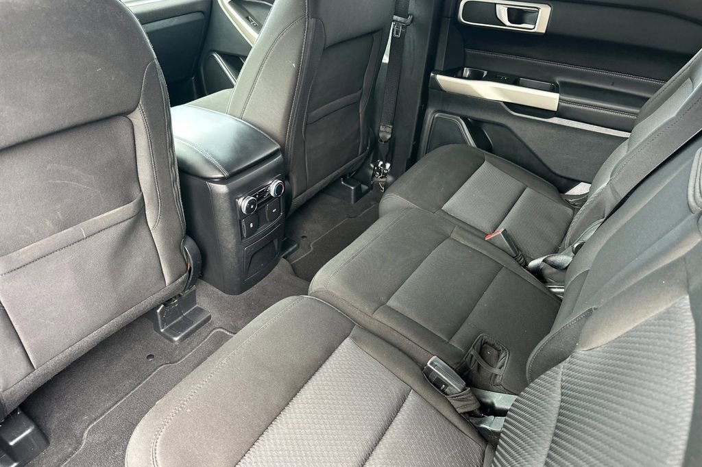 Certified 2023 Ford Explorer XLT image 14