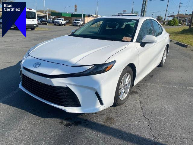 Used 2025 Toyota Camry LE FWD image 1