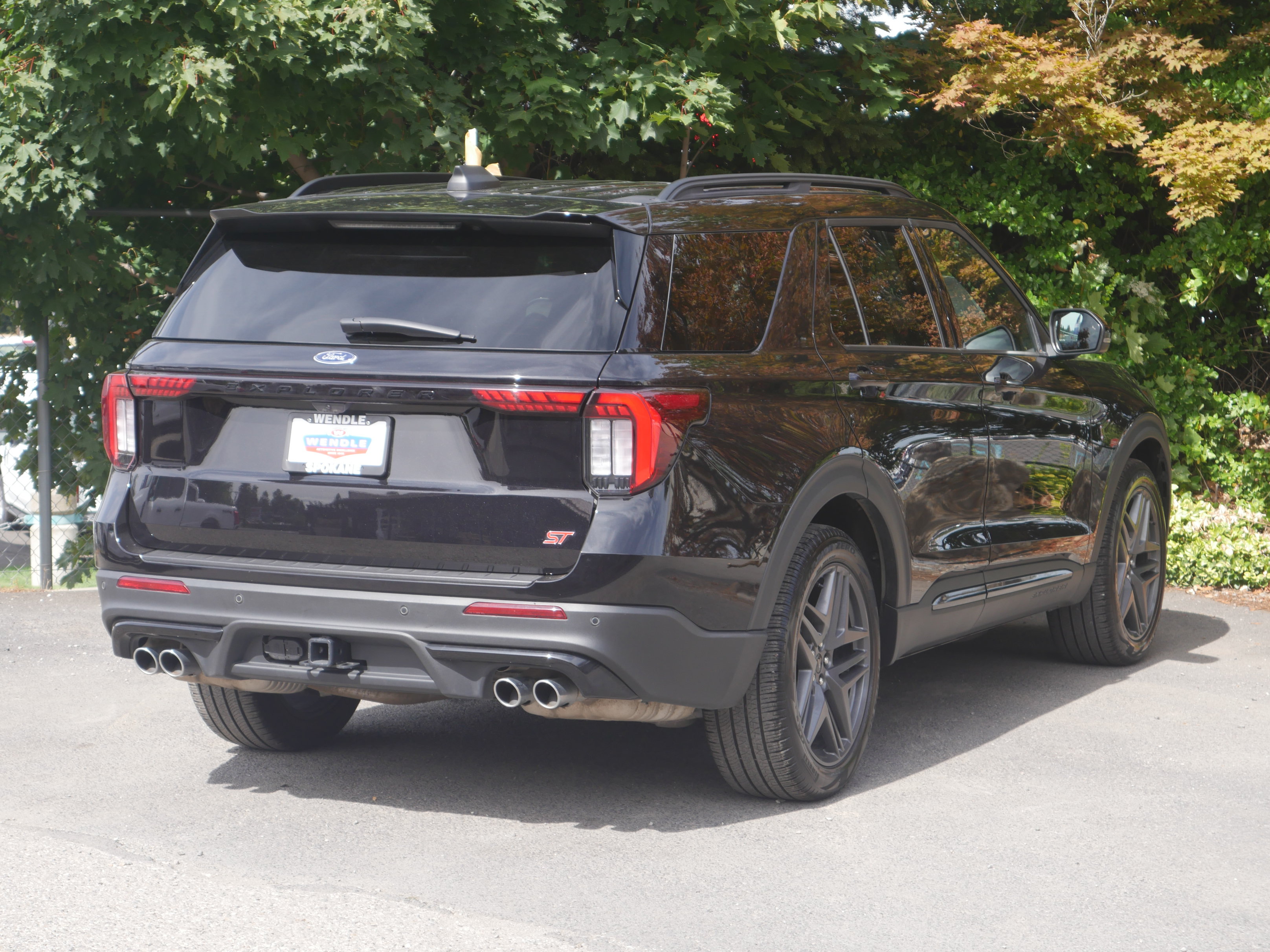 Certified 2025 Ford Explorer ST AWD/4WD image 24