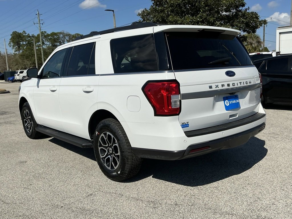 Certified 2024 Ford Expedition XLT image 4