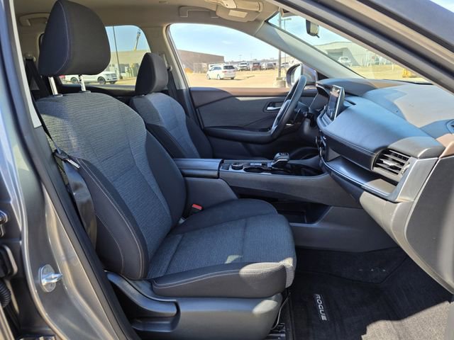 Used 2023 Nissan Rogue SV image 26