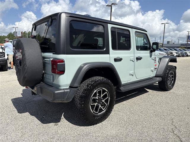 Used 2024 Jeep Wrangler Unlimited Rubicon w/ Technology Group AWD/4WD image 3