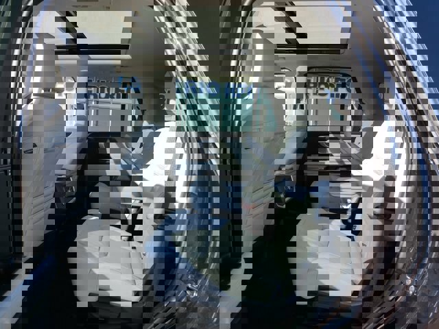 Certified 2025 Ford Expedition Platinum image 19