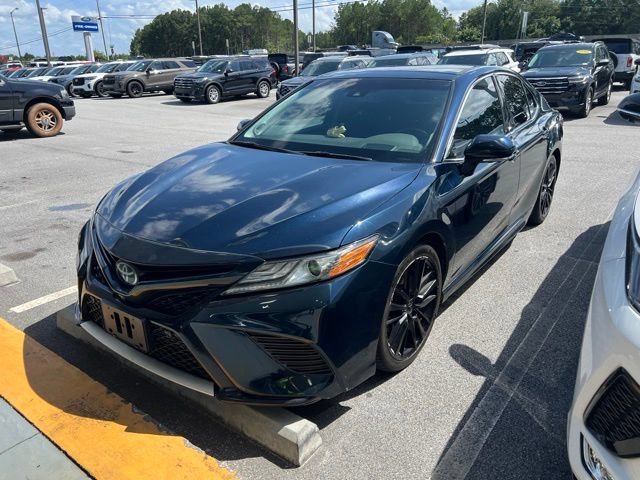 Used 2018 Toyota Camry XSE w/ Driver Assist Package FWD image 3