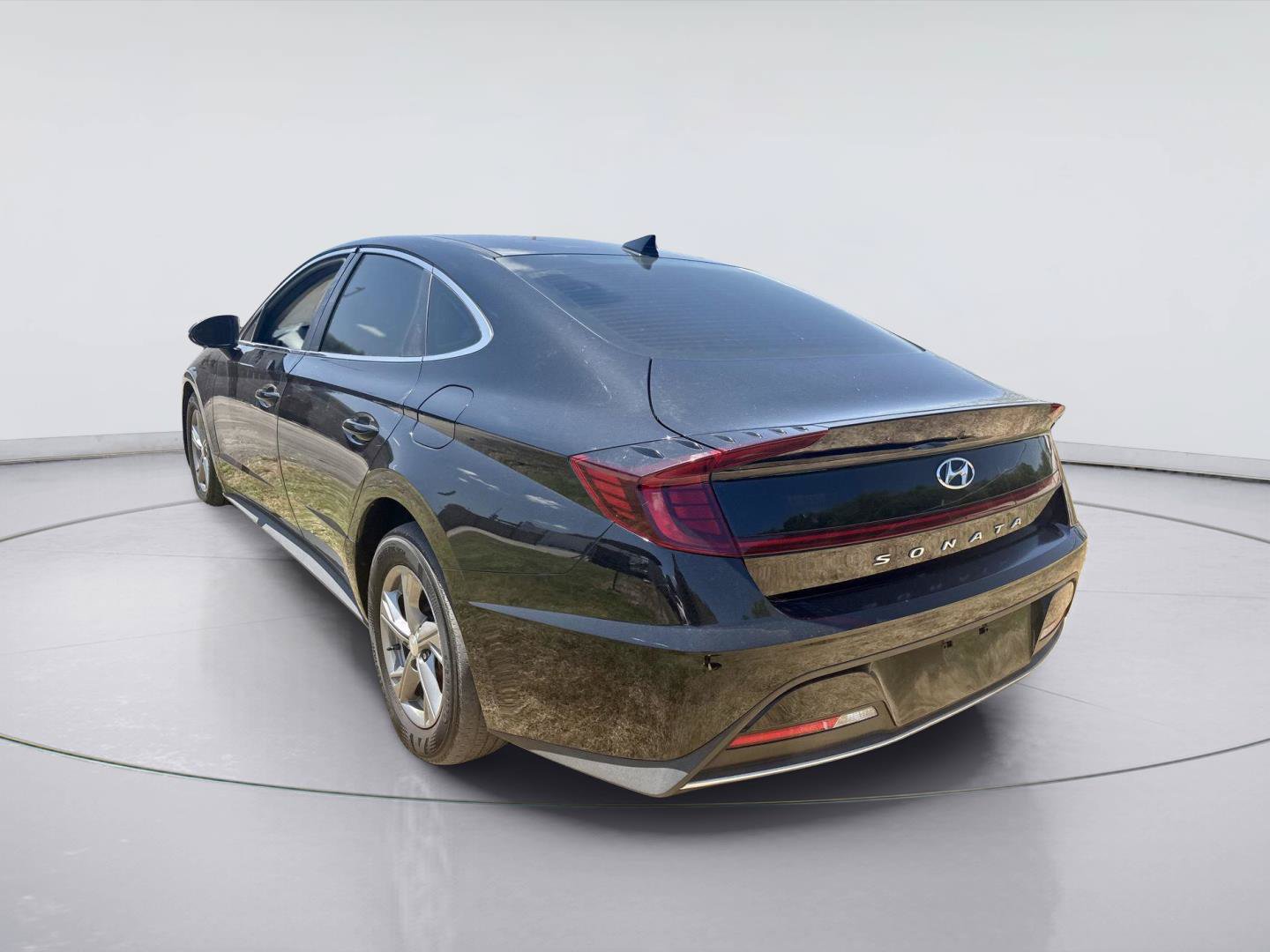 Used 2023 Hyundai Sonata SE FWD image 3
