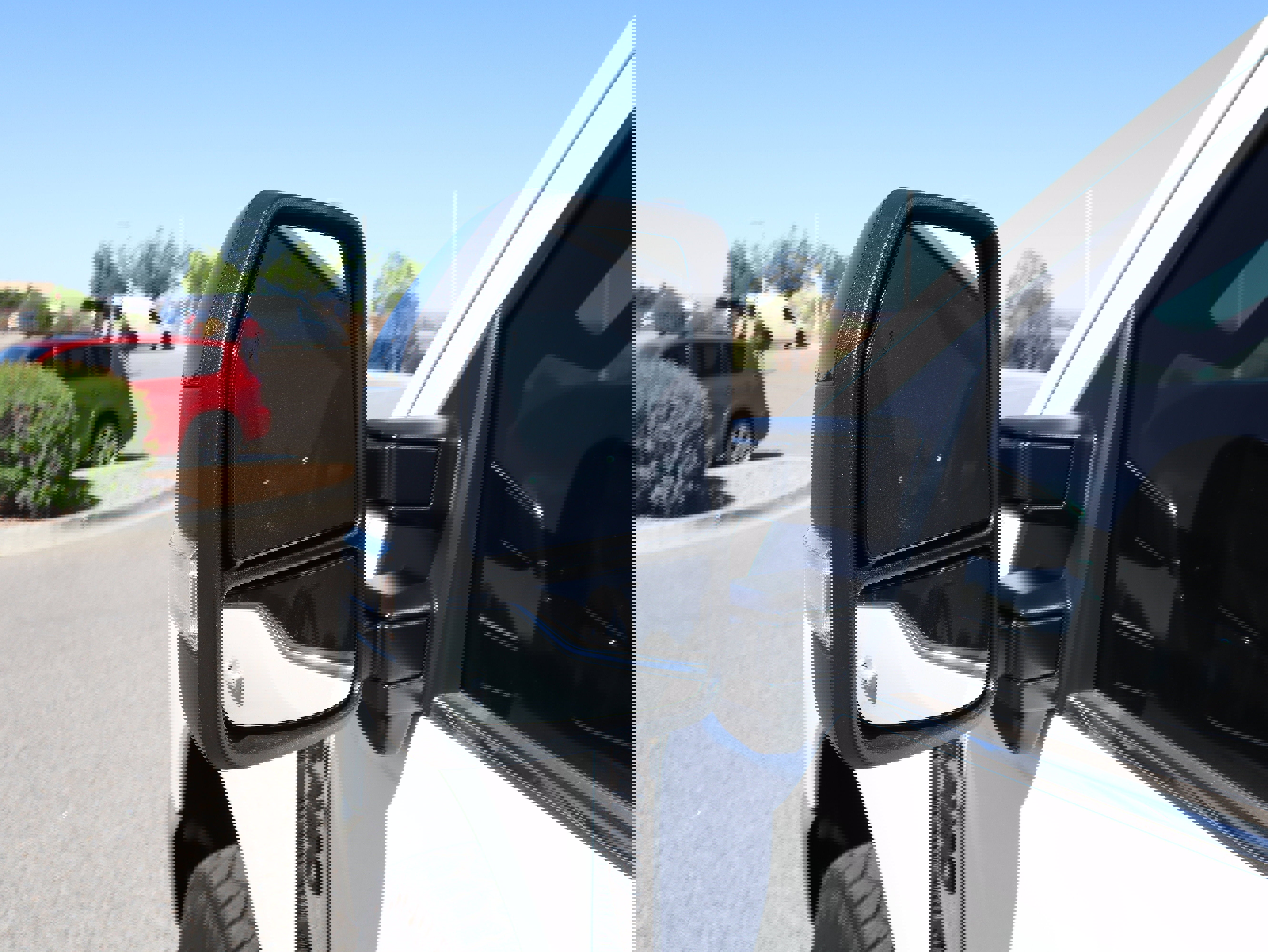 Certified 2026 Ford F350 King Ranch w/ Tremor Off-Road Package AWD/4WD image 17