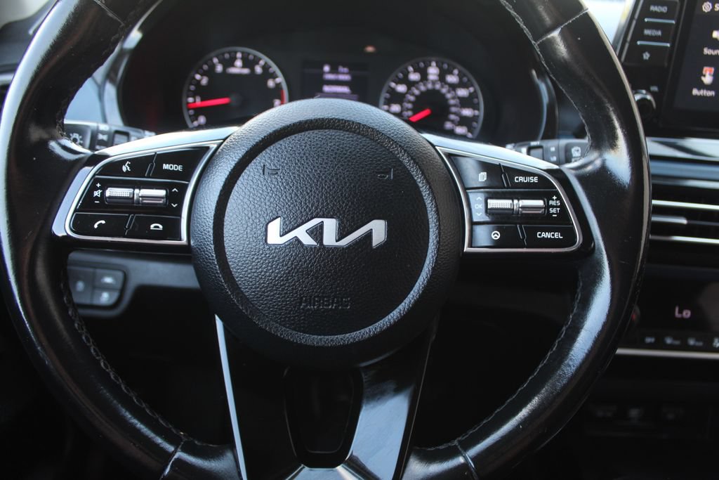 Used 2023 Kia Seltos S FWD image 21