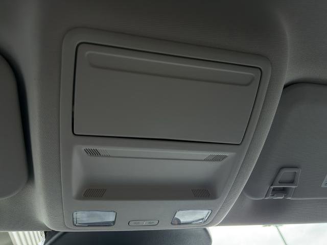 Certified 2025 Ford Escape Platinum AWD/4WD image 33