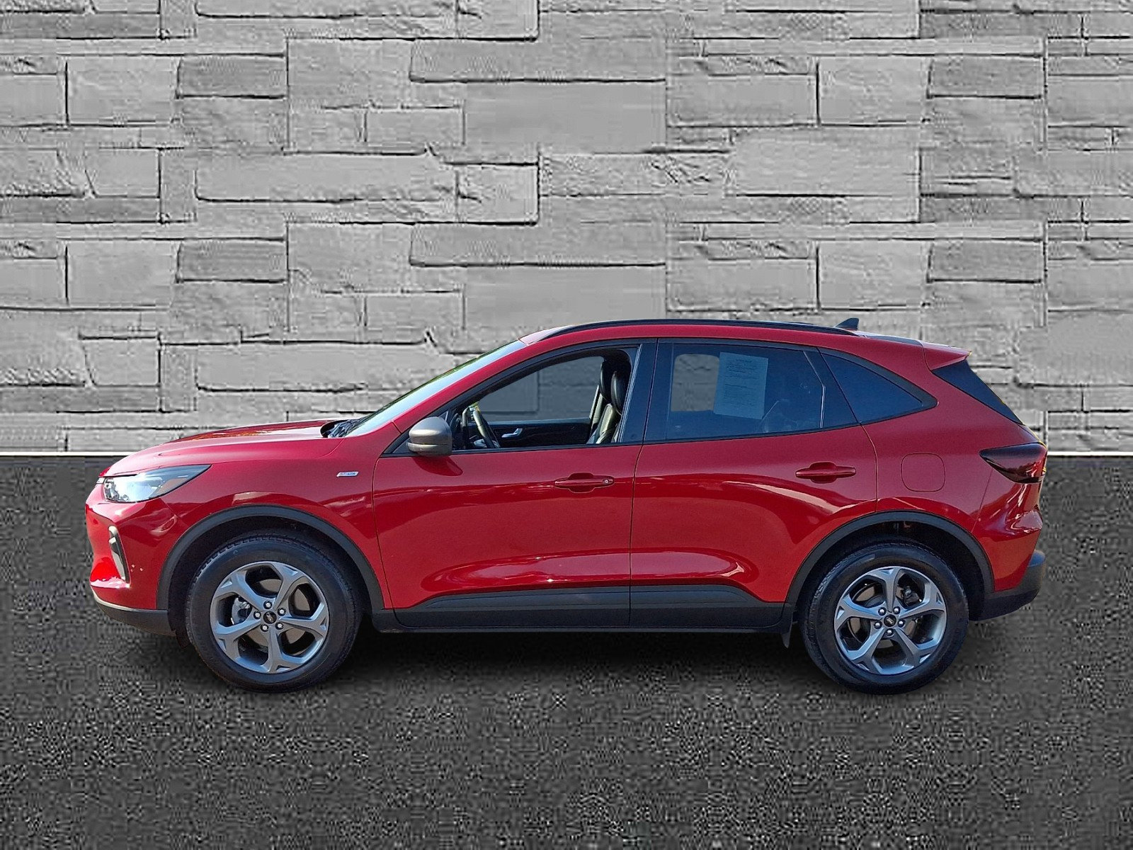 Certified 2025 Ford Escape ST-Line w/ Tech Pack #1 AWD/4WD image 6