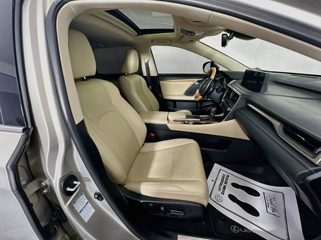 Used 2021 Lexus RX 350L Premium w/ Premium Package AWD/4WD image 36