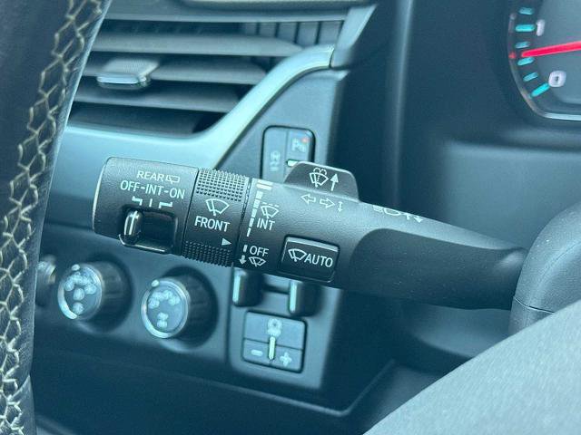 Used 2018 Chevrolet Tahoe LT w/ LT Signature Package AWD/4WD image 25