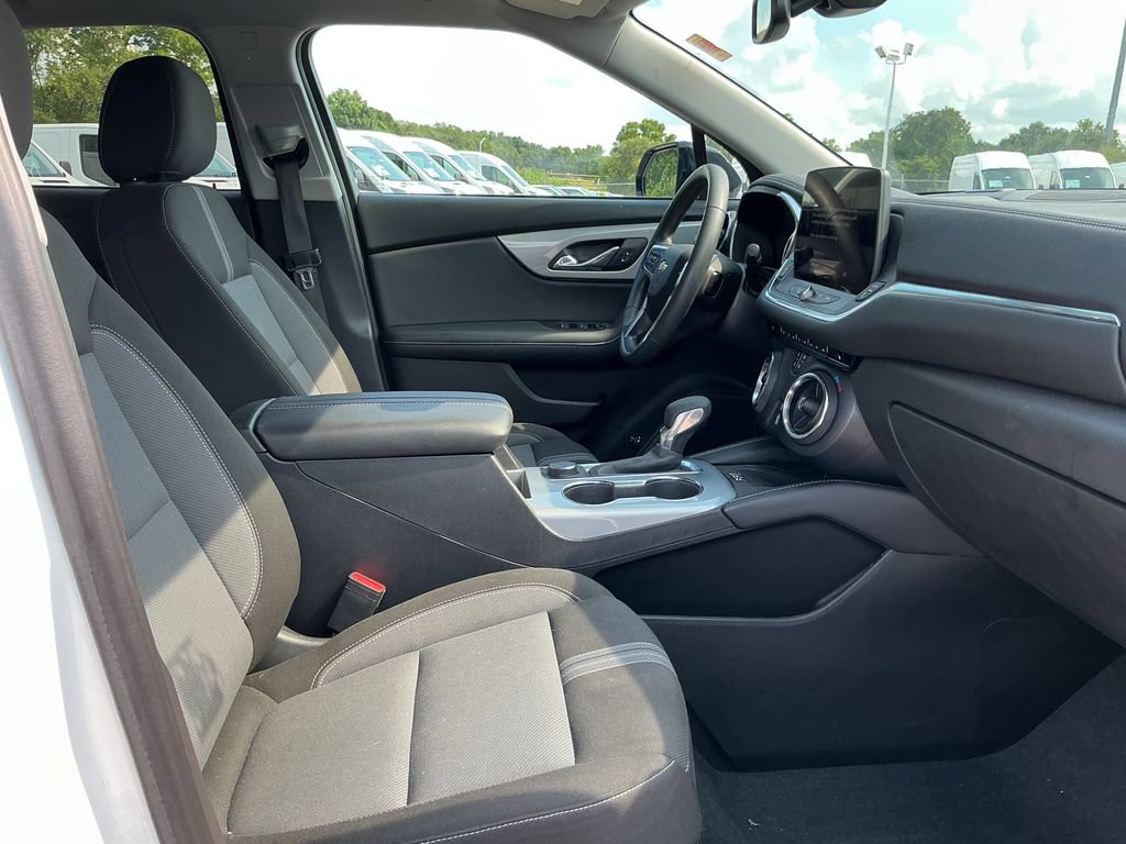 Used 2024 Chevrolet Blazer LT w/ Convenience Package FWD image 19