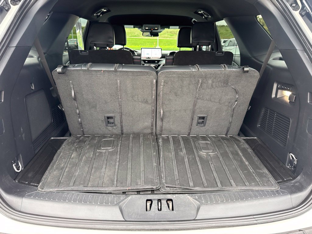 Certified 2025 Ford Explorer ST AWD/4WD image 35