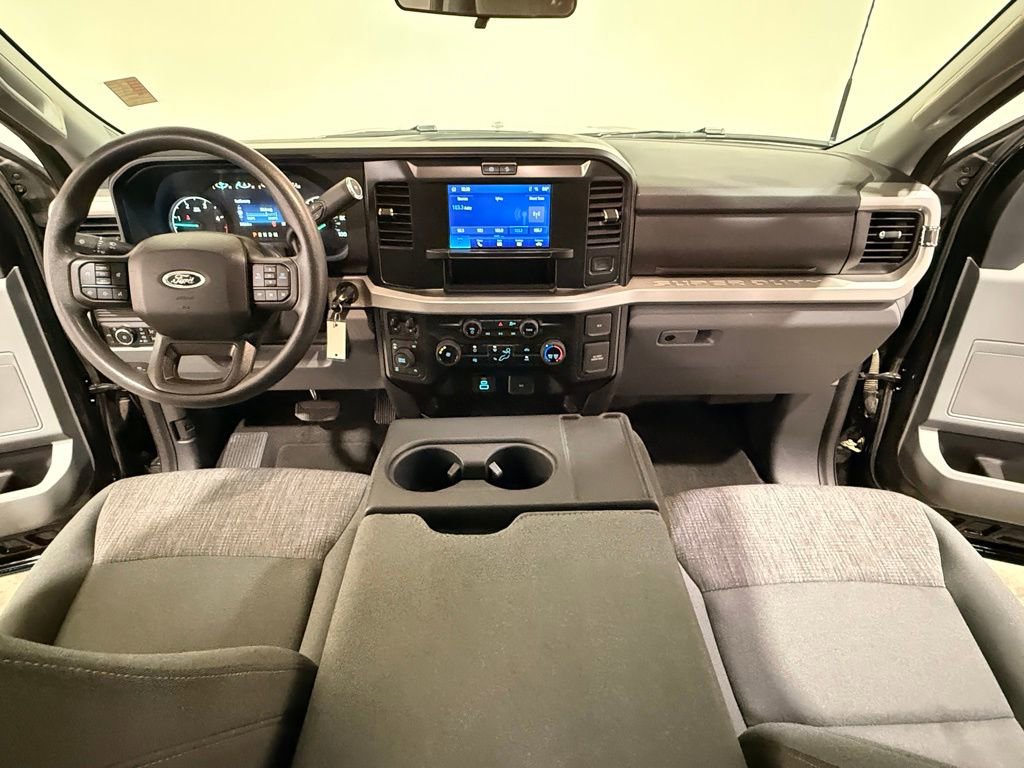 Certified 2025 Ford F250 XLT w/ FX4 Off-Road Package image 18