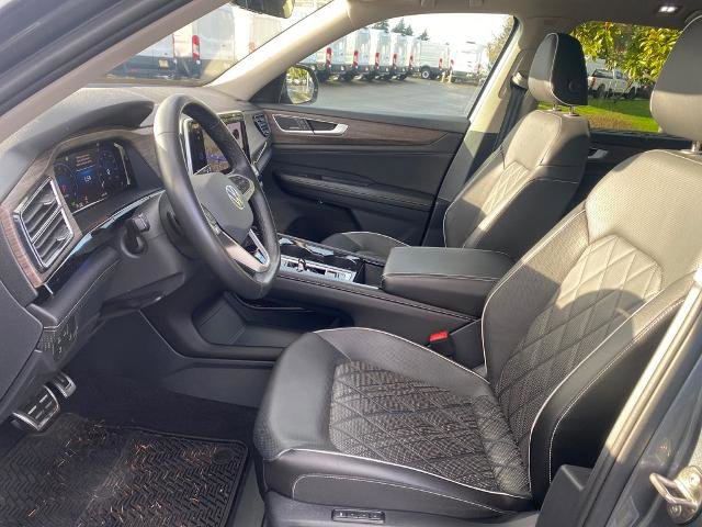 Used 2024 Volkswagen Atlas SEL Premium R-Line image 5