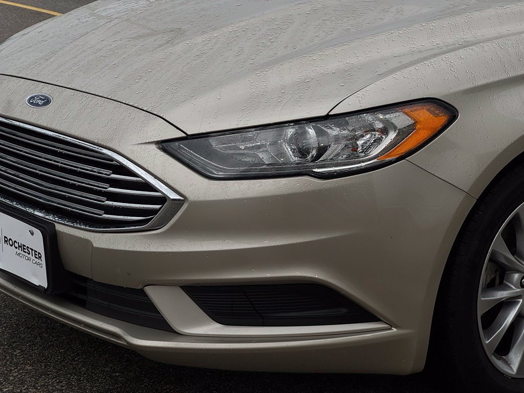 Certified 2017 Ford Fusion SE w/ Fusion SE Technology Package FWD image 39