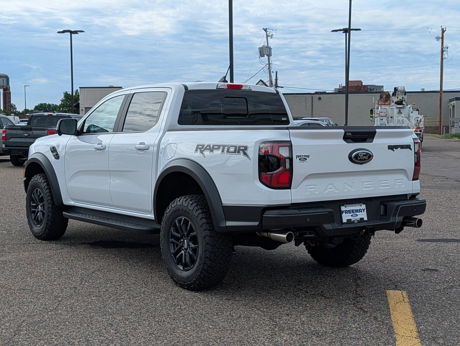 Certified 2025 Ford Ranger Raptor AWD/4WD image 3