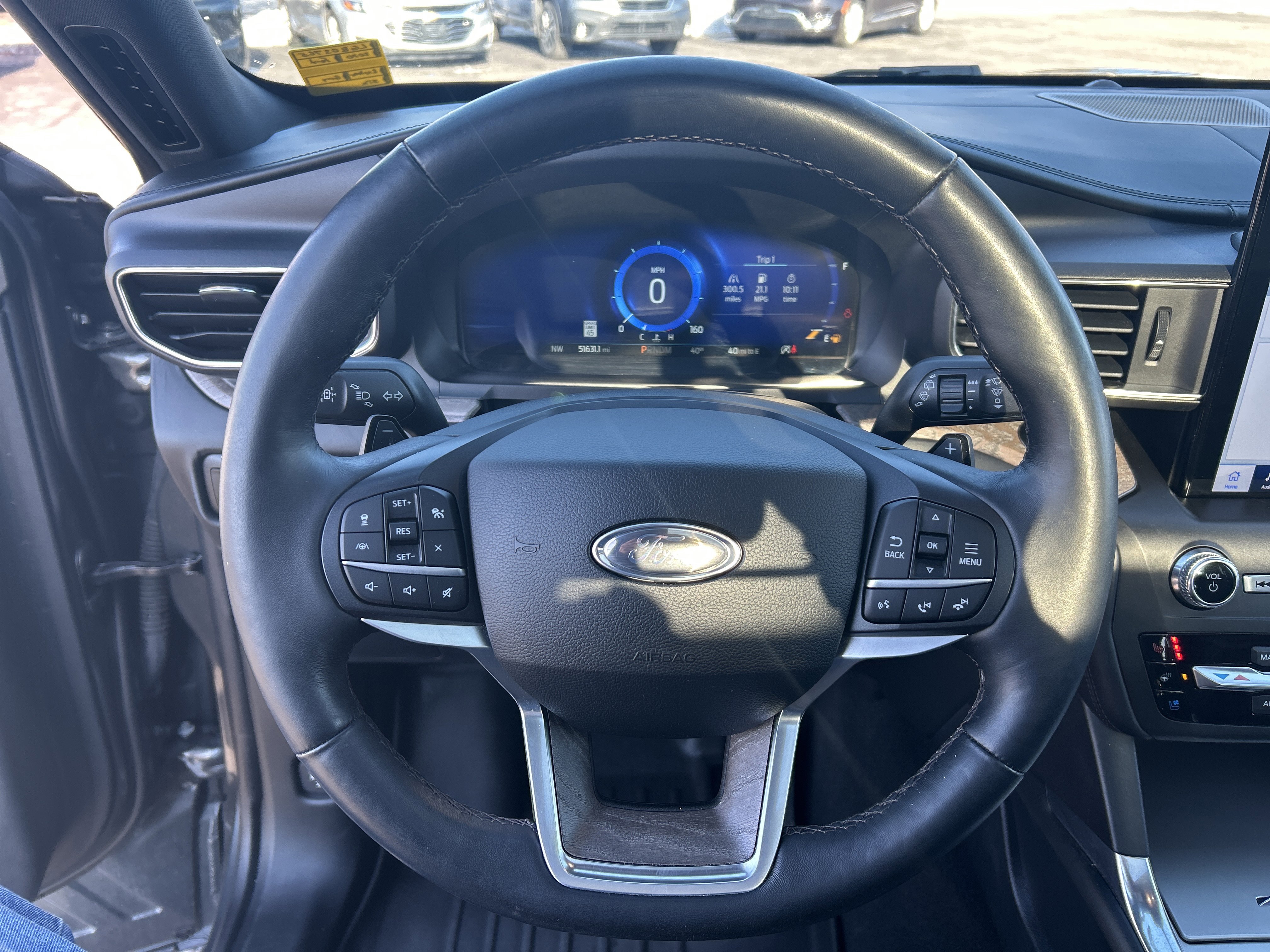 Certified 2020 Ford Explorer Platinum w/ Premium Technology Package image 17