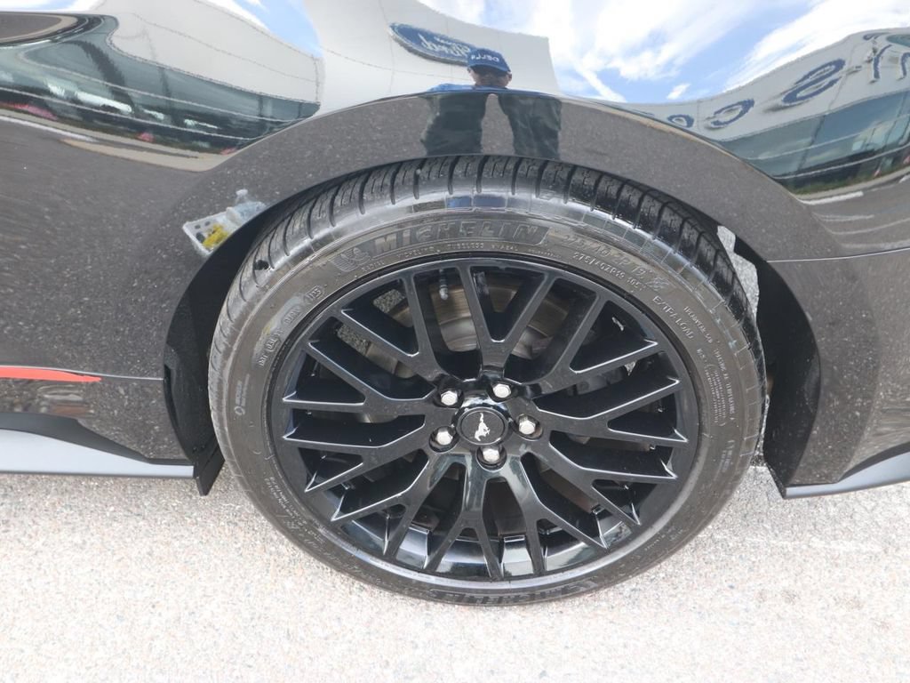 Certified 2018 Ford Mustang GT w/ GT Performance Package RWD image 14