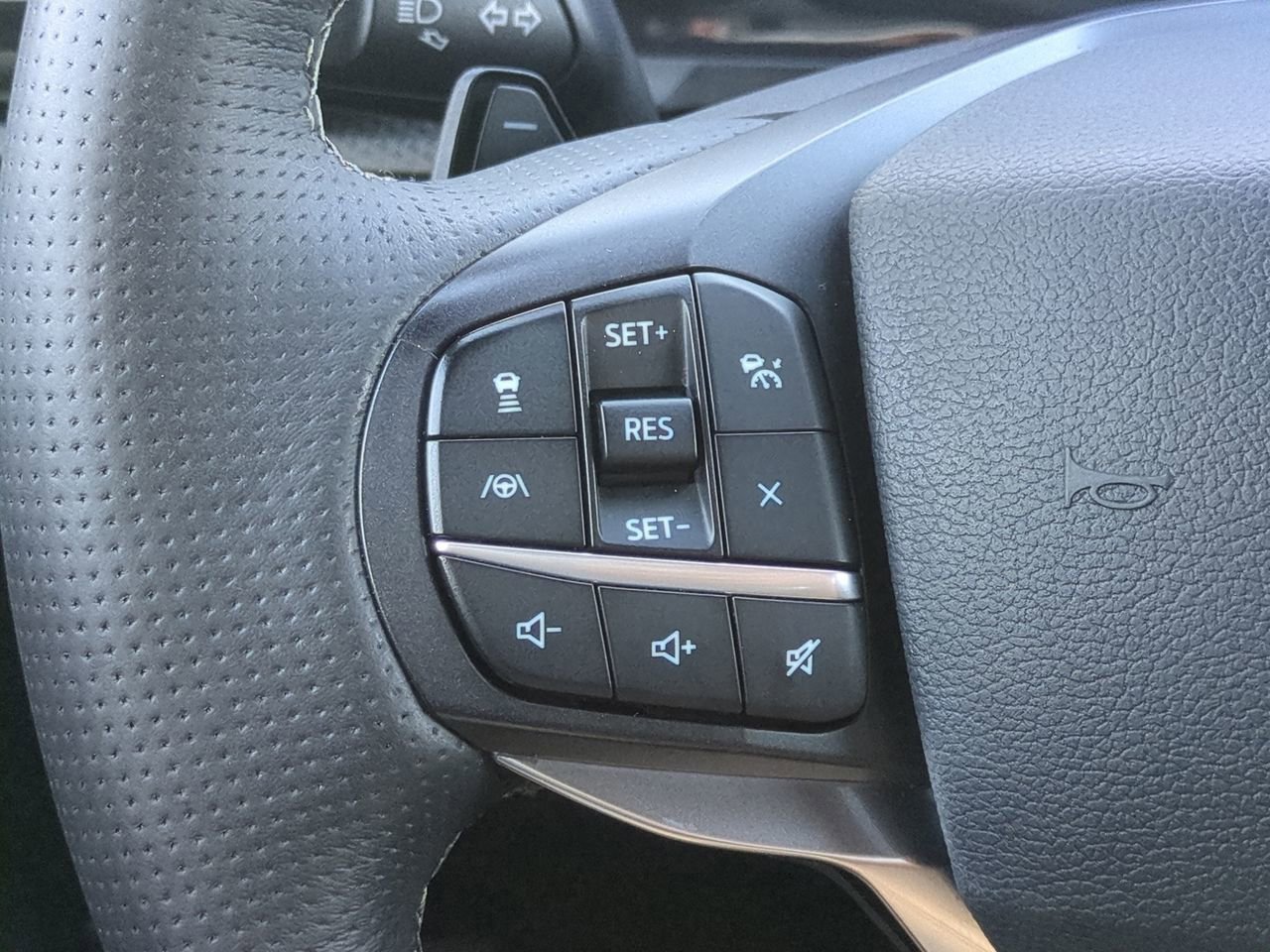 Certified 2020 Ford Explorer ST w/ ST Street Pack image 26