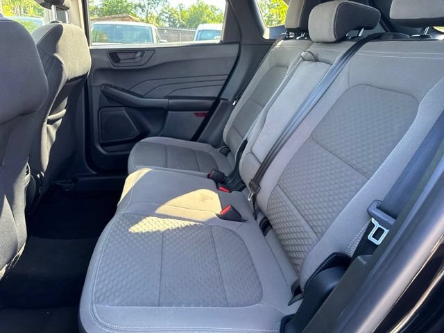 Certified 2022 Ford Escape SE w/ SE Sport Appearance Package AWD/4WD image 19