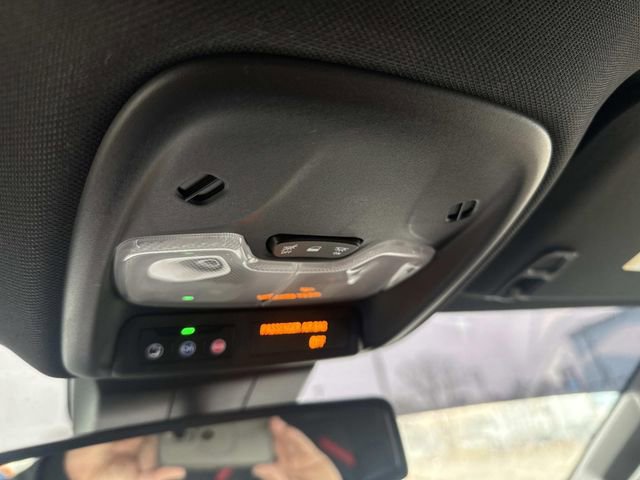 Used 2024 Chevrolet Colorado Z71 image 27