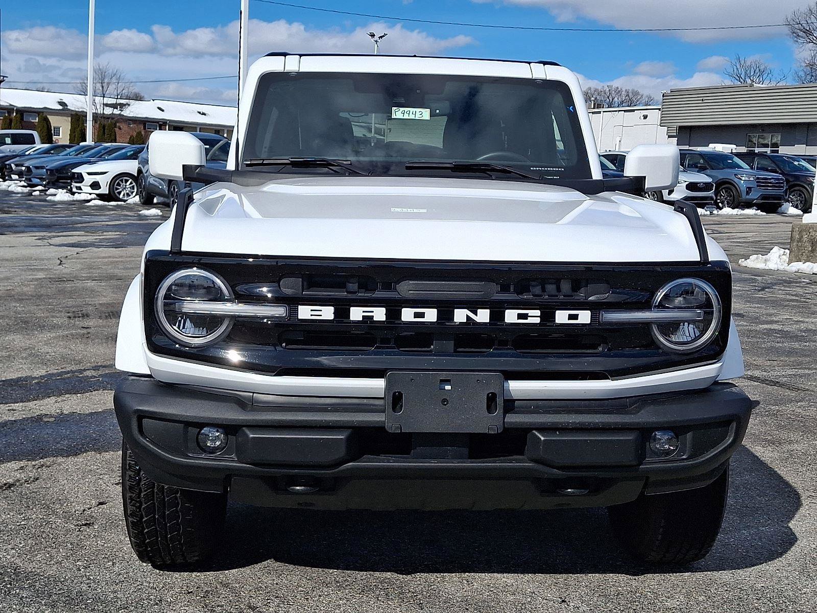 Certified 2025 Ford Bronco Outer Banks image 2