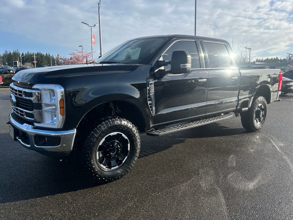 Certified 2025 Ford F250 XLT w/ Tremor Off-Road Package image 9