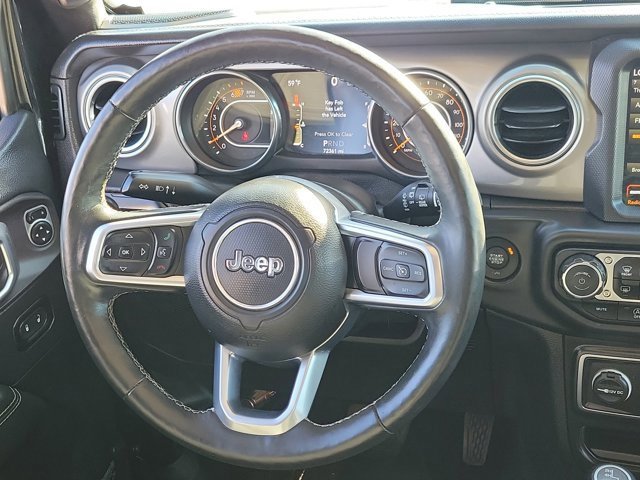 Used 2019 Jeep Wrangler Unlimited Sahara image 16