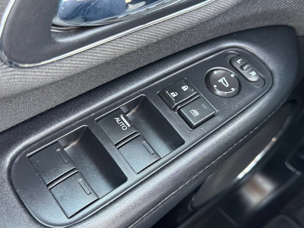 Used 2022 Honda HR-V EX image 25