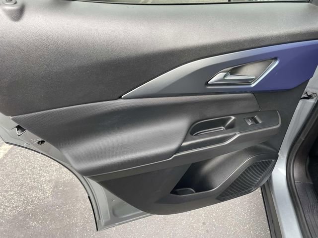 Used 2025 Chevrolet Equinox EV LT w/ Convenience Package image 33