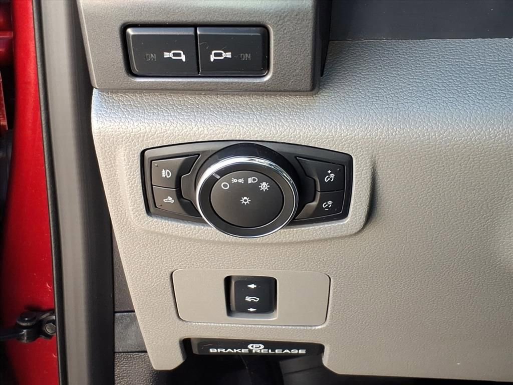 Certified 2017 Ford F250 XLT w/ XLT Value Package image 17