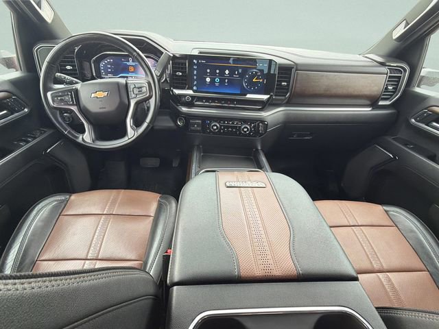 Used 2024 Chevrolet Silverado 3500 High Country AWD/4WD image 18