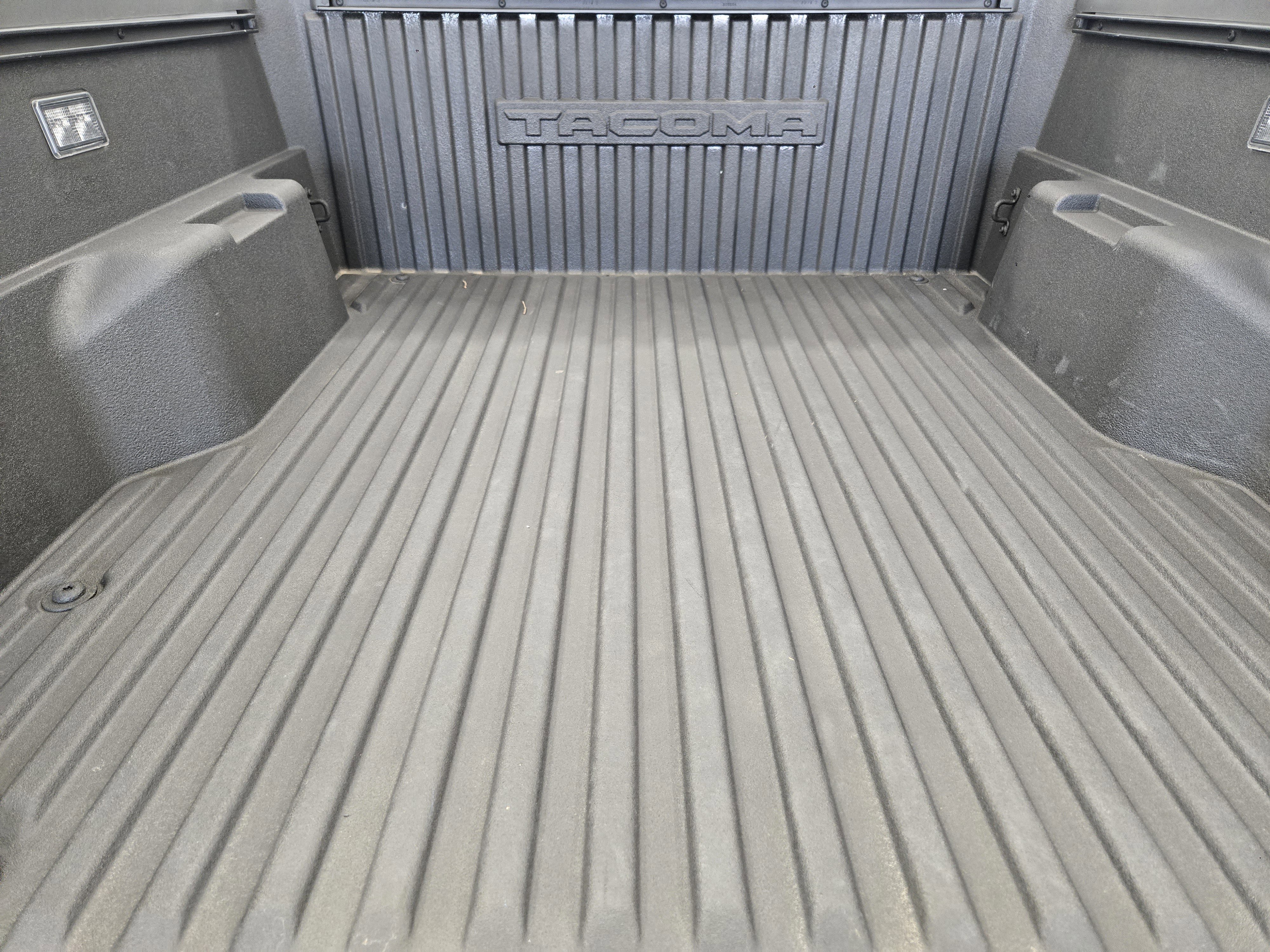 Used 2025 Toyota Tacoma SR5 RWD image 32