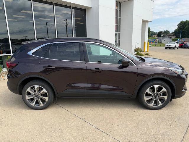 Certified 2023 Ford Escape Platinum AWD/4WD image 8