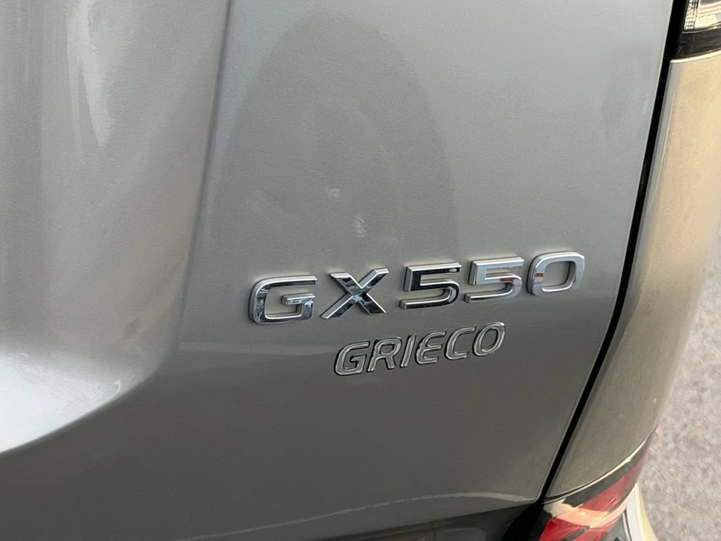 Used 2024 Lexus GX 550 AWD/4WD image 14