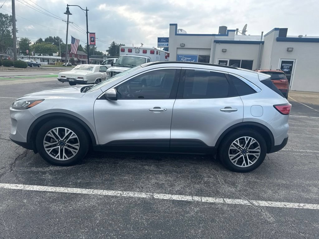 Certified 2020 Ford Escape SEL FWD image 13