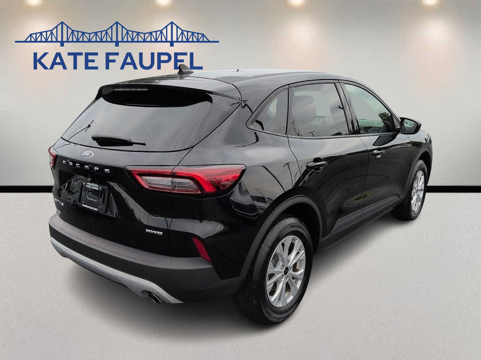 Certified 2025 Ford Escape Active AWD/4WD image 7