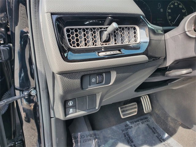 Used 2024 Honda Civic Sport image 12