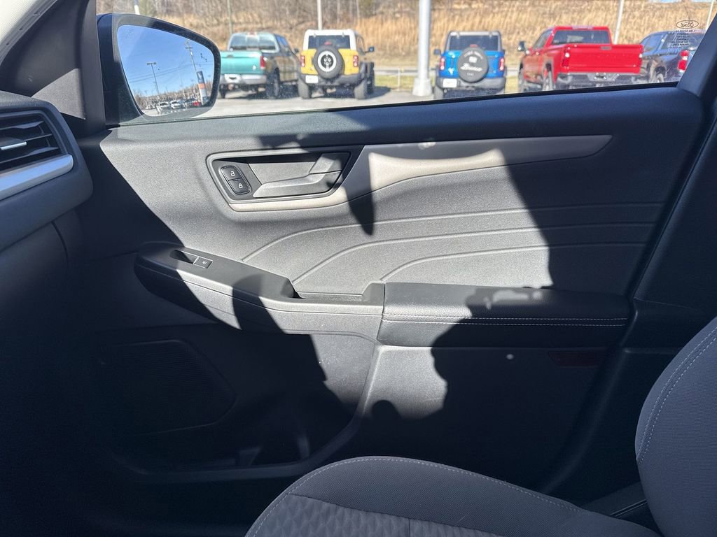 Certified 2022 Ford Escape SE image 21