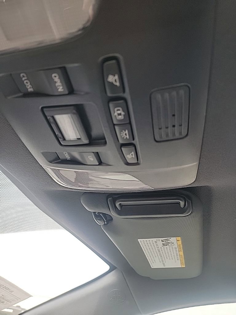 Used 2020 Toyota Corolla SE image 56