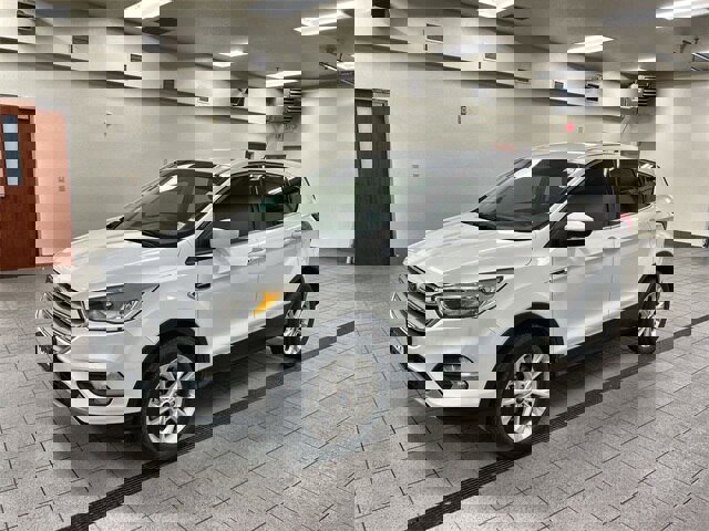 Certified 2019 Ford Escape SE image 3