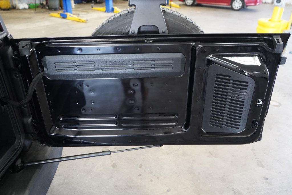 Certified 2025 Ford Bronco Outer Banks AWD/4WD image 27