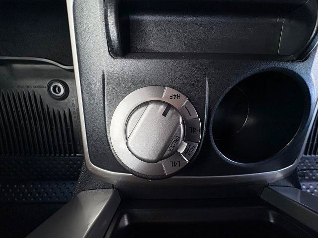 Used 2018 Toyota 4Runner Limited AWD/4WD image 12