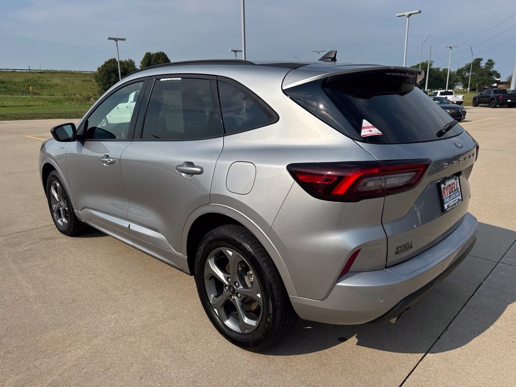 Certified 2024 Ford Escape ST-Line w/ Tech Pack #1 AWD/4WD image 21
