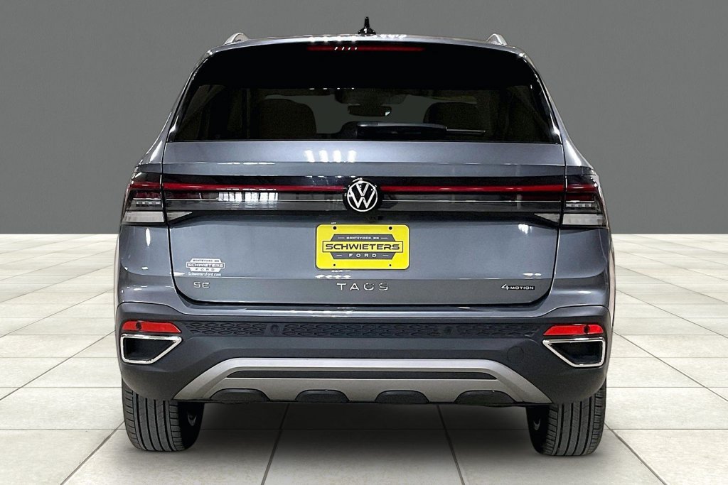 Used 2025 Volkswagen Taos SE AWD/4WD image 4
