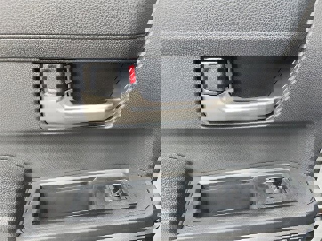 Used 2025 Toyota Tacoma TRD Sport image 26