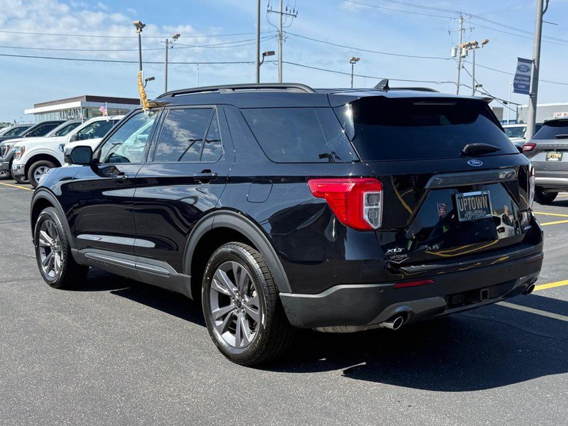 Certified 2023 Ford Explorer XLT w/ Equipment Group 202A AWD/4WD image 9