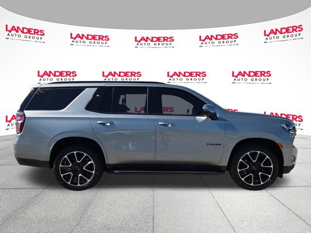 Used 2023 Chevrolet Tahoe RST w/ Luxury Package RWD image 2